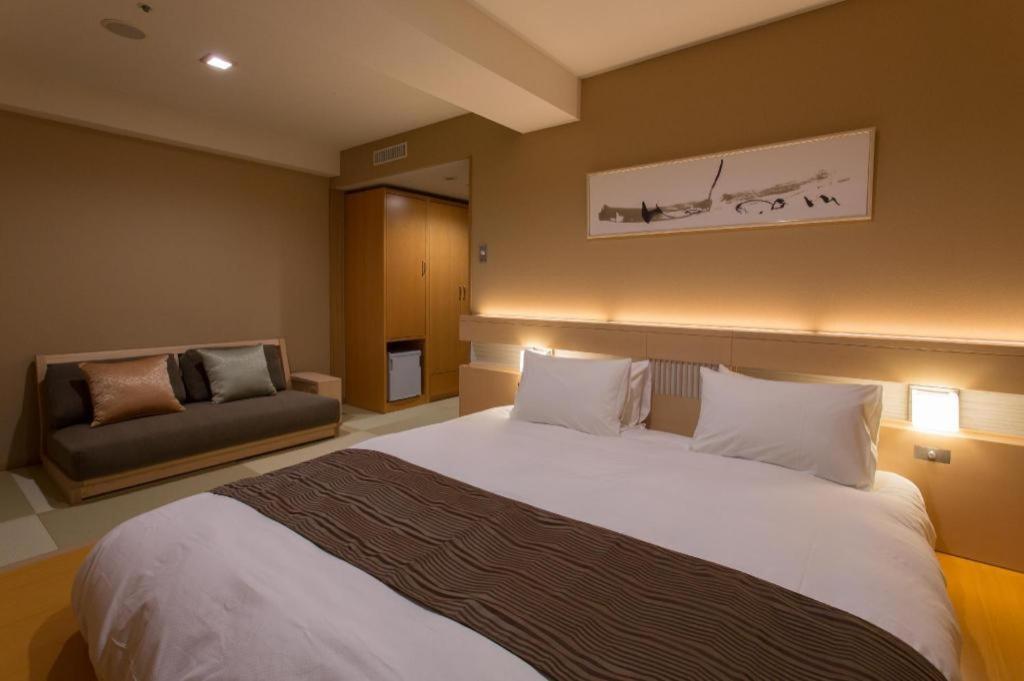 Spa Land Hotel Naito Fuefuki Kültér fotó